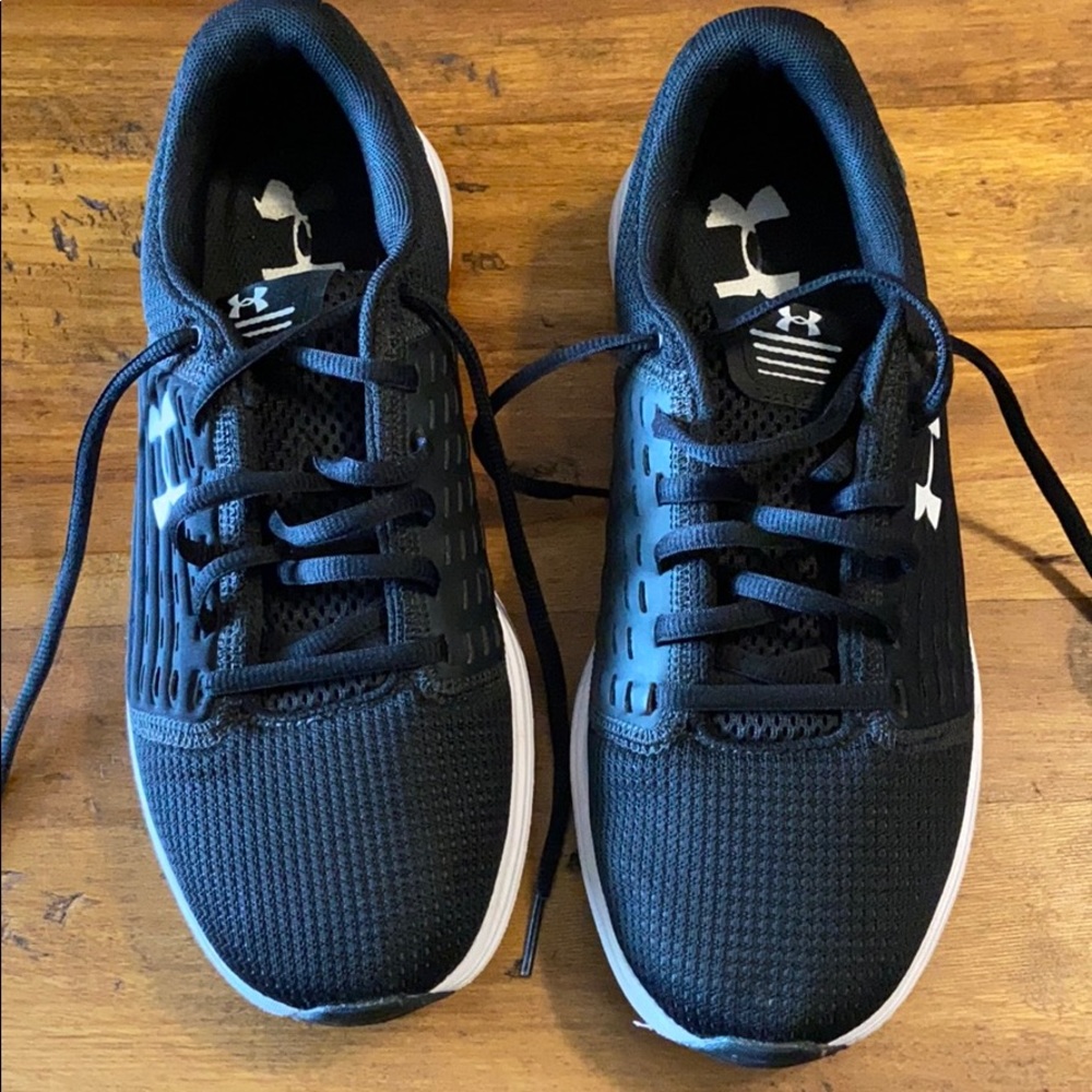 Under Armour Tennis Shoes